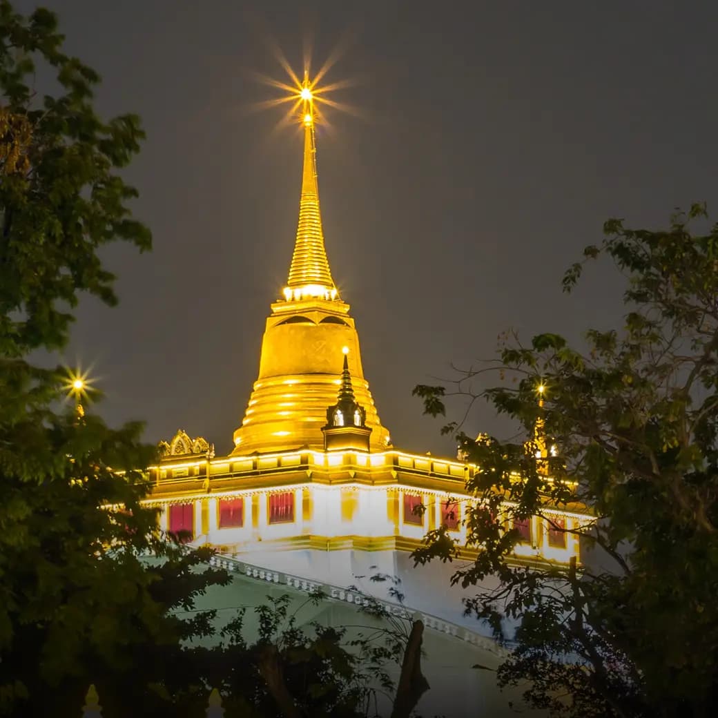 Take Your Time in the Charming Local Area of Ratchawat